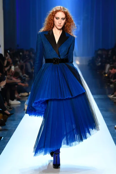Look 32
